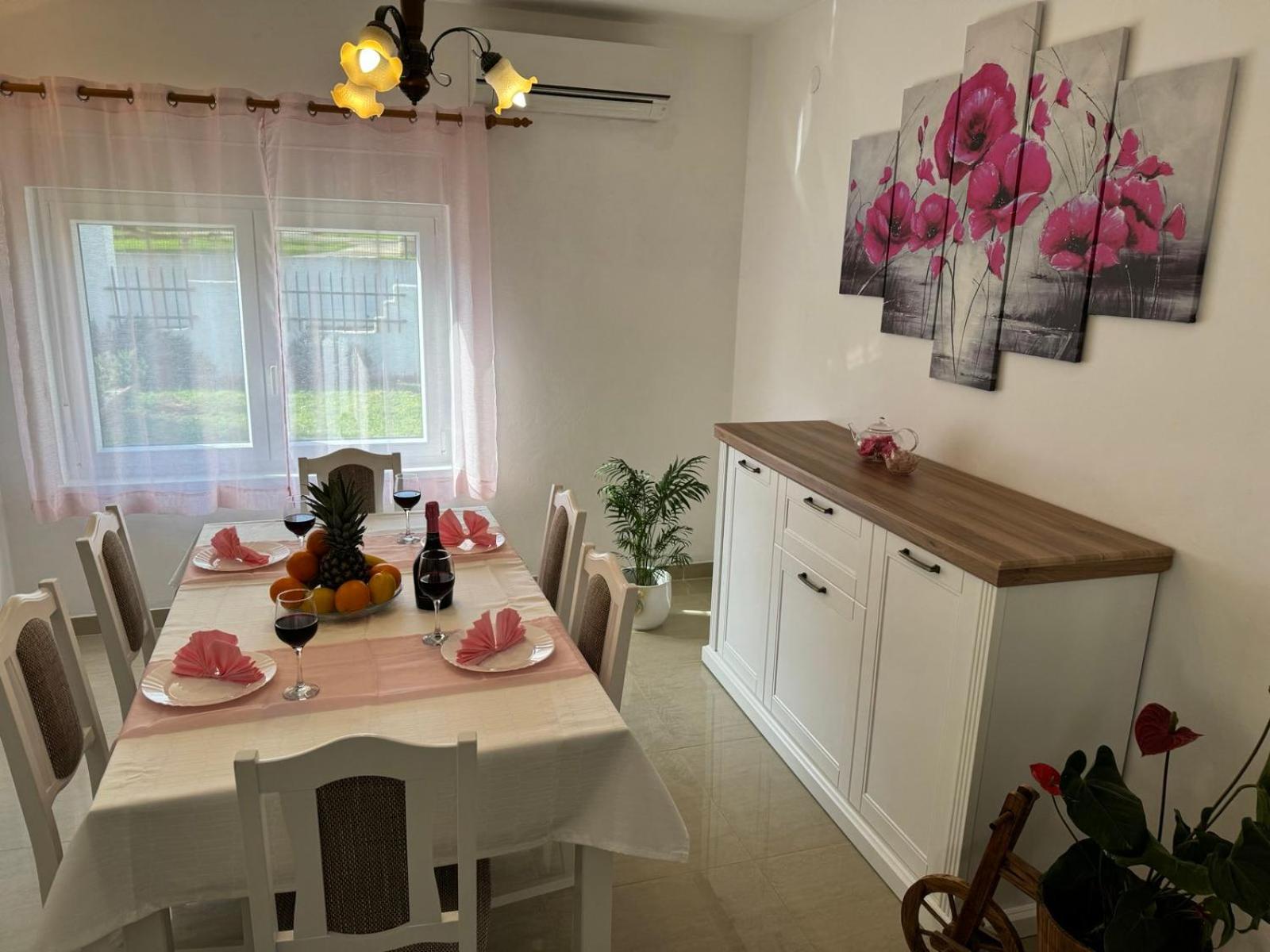 House Nada Apartman Muntic Экстерьер фото